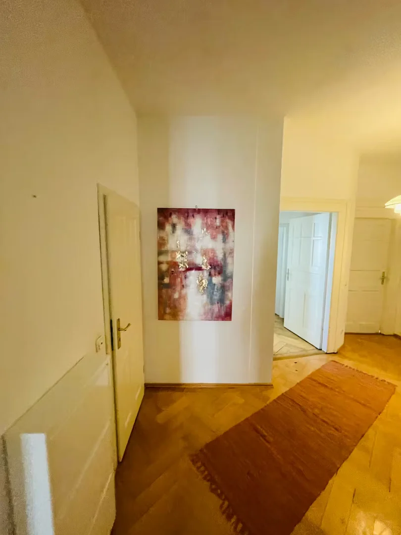 Habitación acogedora para estudiantes disponible en 