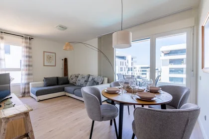 Apartamento inteiro em Calle Ángel Ojeda Avilés, Dos Hermanas, imagem 2 de 10