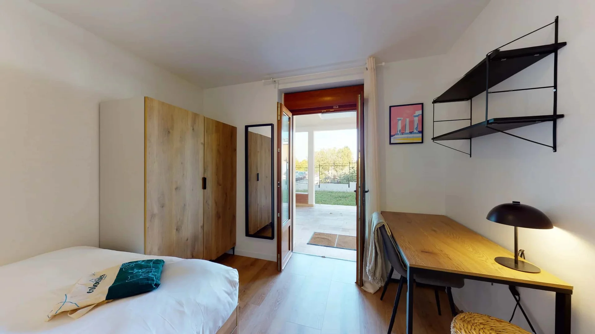 Habitación acogedora para estudiantes disponible en 
