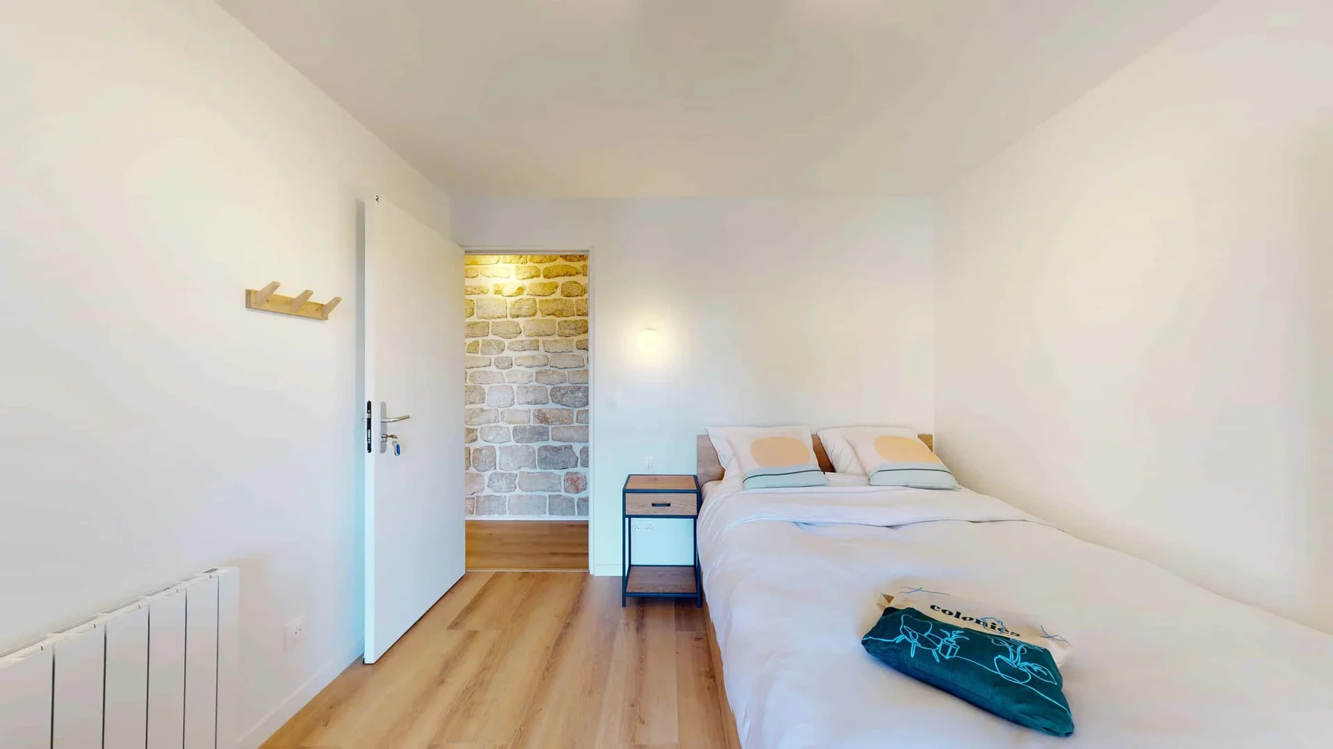 Habitación en apartamento estudiantil en alquiler en , completamente amueblado