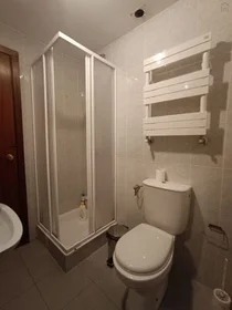 Stanza privata in Rua Pinheiro Chagas, immagine 23 di 29