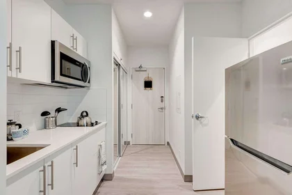 Logement entier en résidence à 2416 16 Ave NW, Calgary, AB T2M 5C7, Canada, image 30 de 34