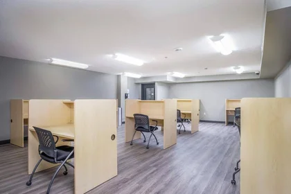 Gesamte Unterkunft im Wohnheim in der 75 Ann St, London, ON N6A 1P9, Canada, bild 33 von 35