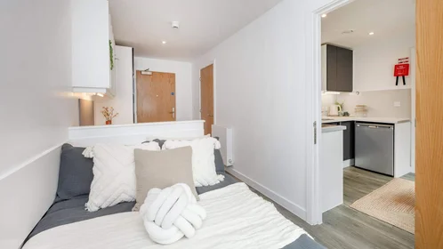 Logement entier en résidence à Rhodaus Town, Canterbury CT1 2YA, United Kingdom, image 1 de 37