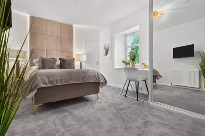 Private room at 13 Causewayhead Rd, Stirling FK9 5EG, UK, image 1 of 10