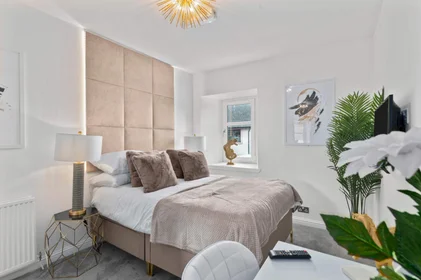 Quarto privado em residência em 13 Causewayhead Rd, Stirling FK9 5EG, UK, imagem 11 de 49