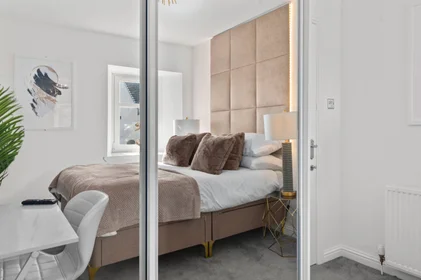 Quarto privado em residência em 13 Causewayhead Rd, Stirling FK9 5EG, UK, imagem 30 de 49