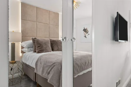 Quarto privado em residência em 13 Causewayhead Rd, Stirling FK9 5EG, UK, imagem 5 de 49