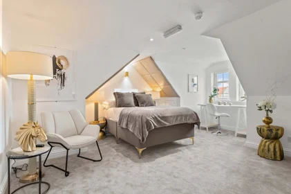 Quarto privado em residência em 13 Causewayhead Rd, Stirling FK9 5EG, UK, imagem 41 de 49