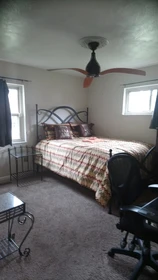 Renting rooms by the month in Dayton