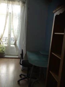 Bright shared room for rent in Montpellier
