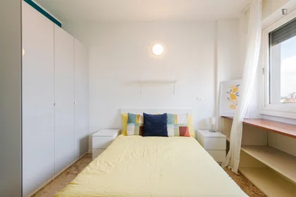 Privatzimmer in der Viale Evaristo Stefini, bild 2 von 15