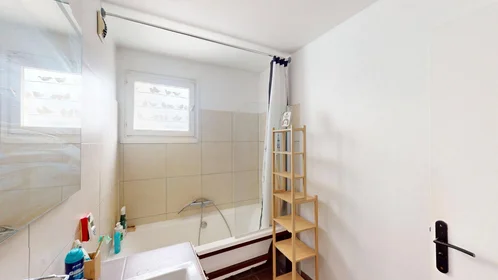 Private room at 5 Rue des Blés d'Or, Montigny-le-Bretonneux 78180, image 17 of 24