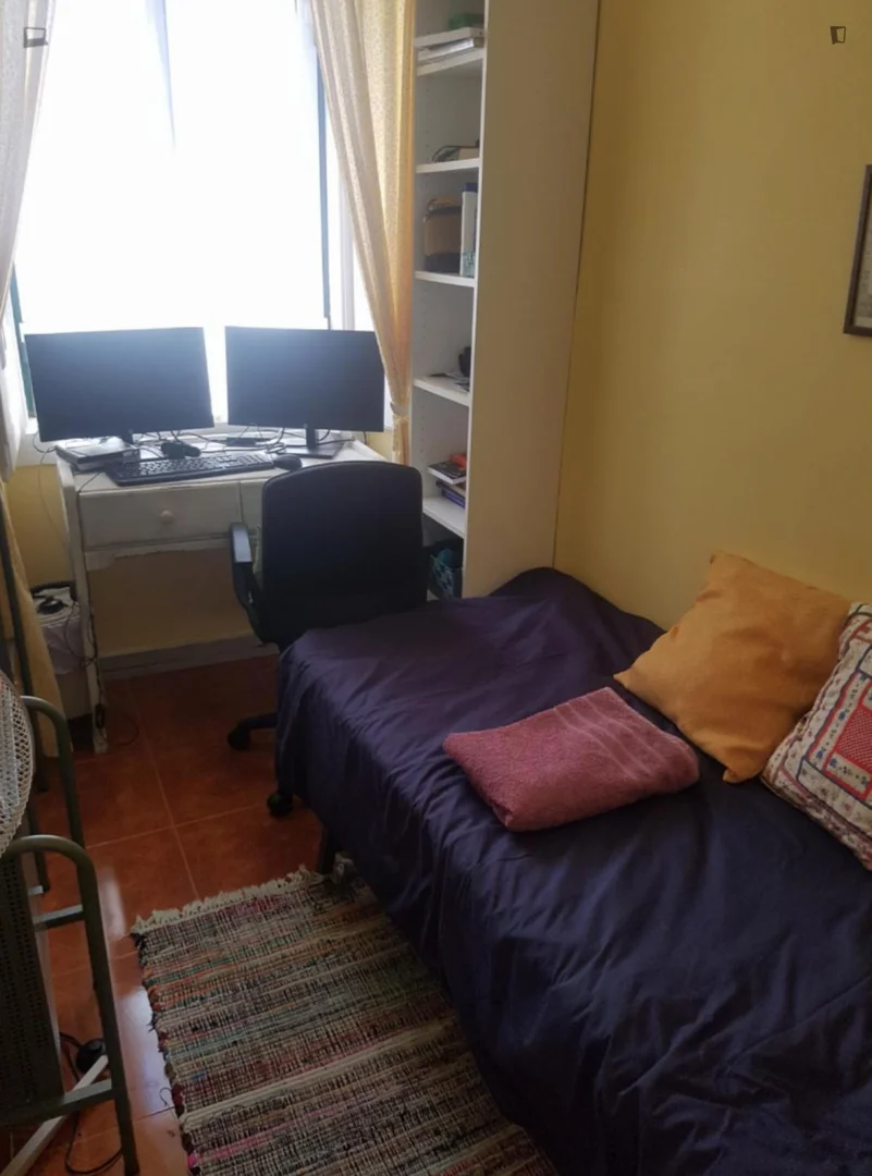 Preisgünstiges Studentenzimmer in günstiger Lage in