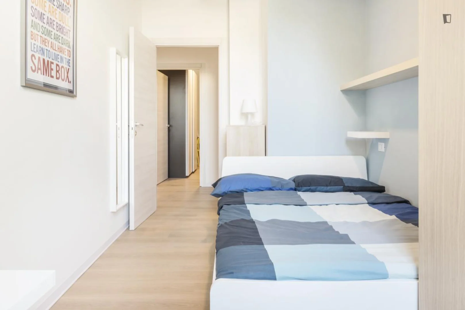 Chambre d'étudiant confortable et spacieuse dans 