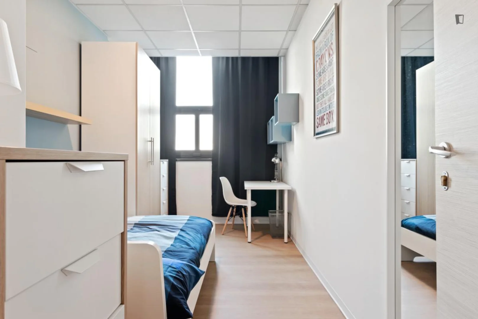 Chambre d'étudiant économique avec emplacement pratique dans 