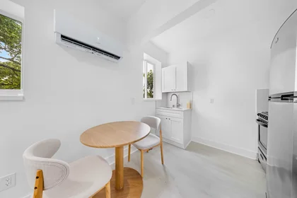 Entire apartment at Southwest 6th Street, Little Havana, image 2 of 10