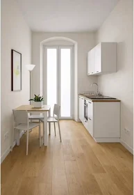 Shared room at Via Francesco Crispi, , image 3 of 7