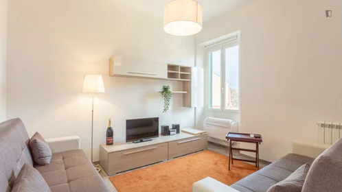 Logement entier à Via Giuseppe Verdi, image 1 de 10