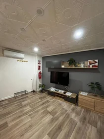 Entire apartment at Carrer Mario Pastor Sempere 90, image 2 of 11