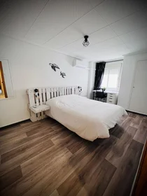 Entire apartment at Carrer Mario Pastor Sempere 90, image 9 of 11