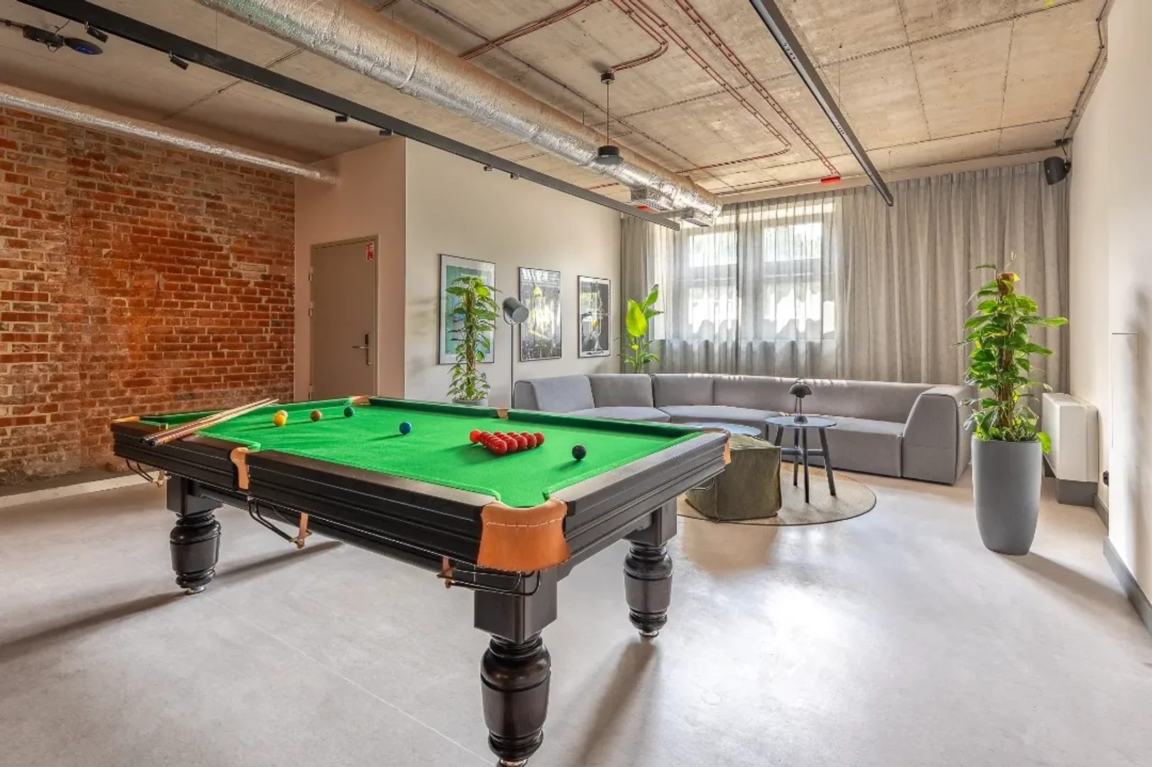Asequible apartamento estudio con características esenciales en
