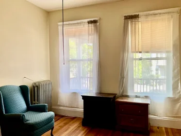 Gesamte Unterkunft in der 230, Callender St., Unit 2, Dorchester, Boston, MA, 02124, bild 1 von 10