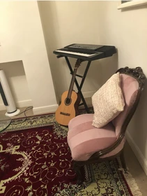 Cheap private room in Oxford