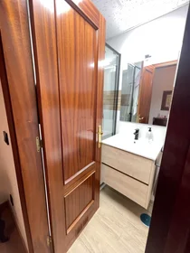 Apartamento inteiro em Calle la Regenta, La Argañosa, imagem 5 de 10