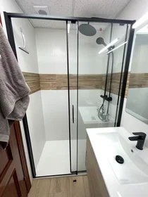 Apartamento inteiro em Calle la Regenta, La Argañosa, imagem 6 de 10