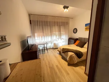 Apartamento inteiro em Calle la Regenta, La Argañosa, imagem 8 de 10