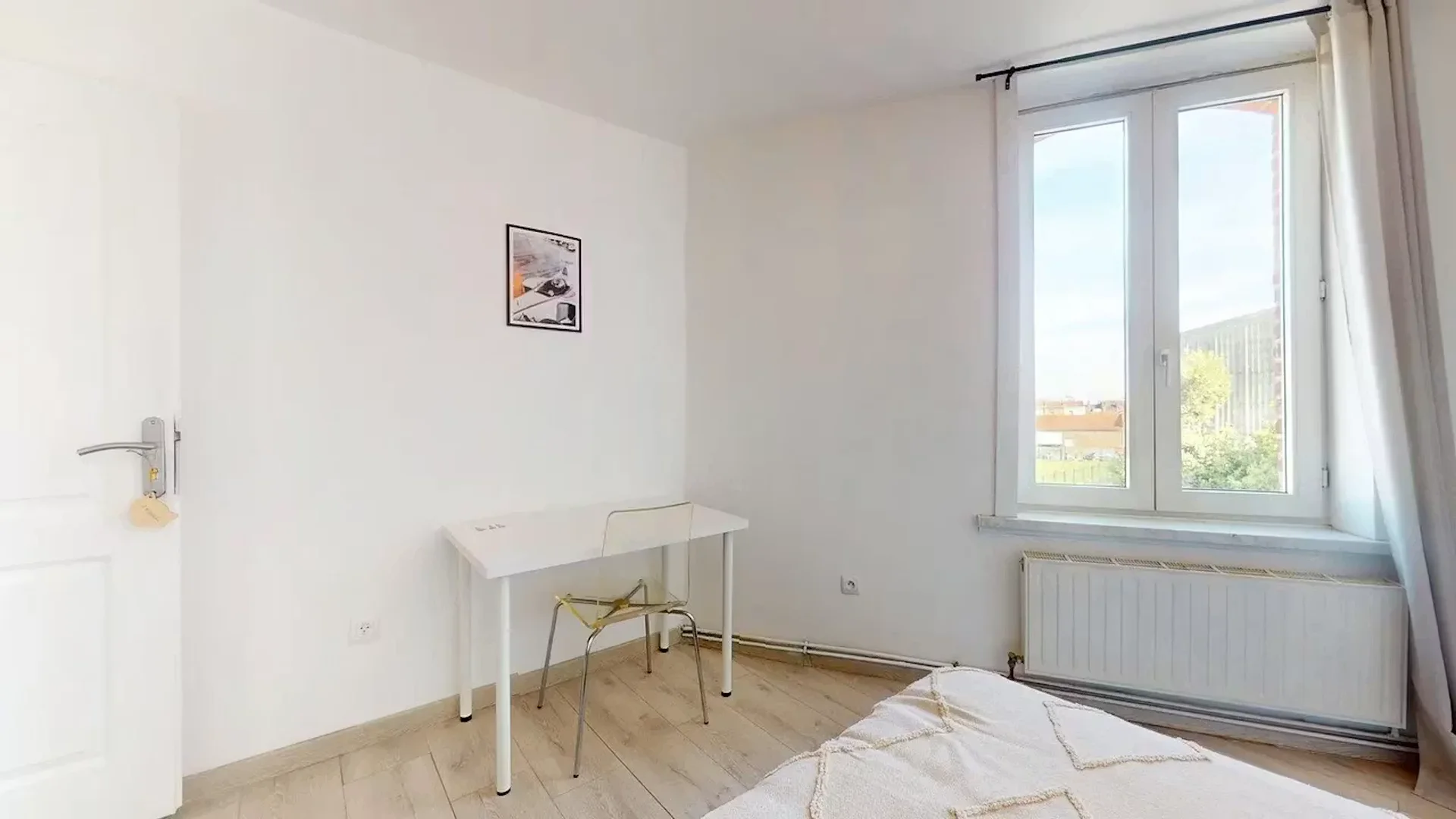 Chambre d'étudiant bon marché à proximité du campus dans 