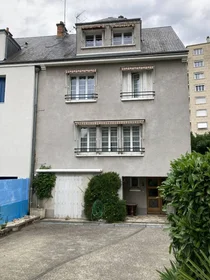 Stanza privata in Orléans, 45000, immagine 1 di 10