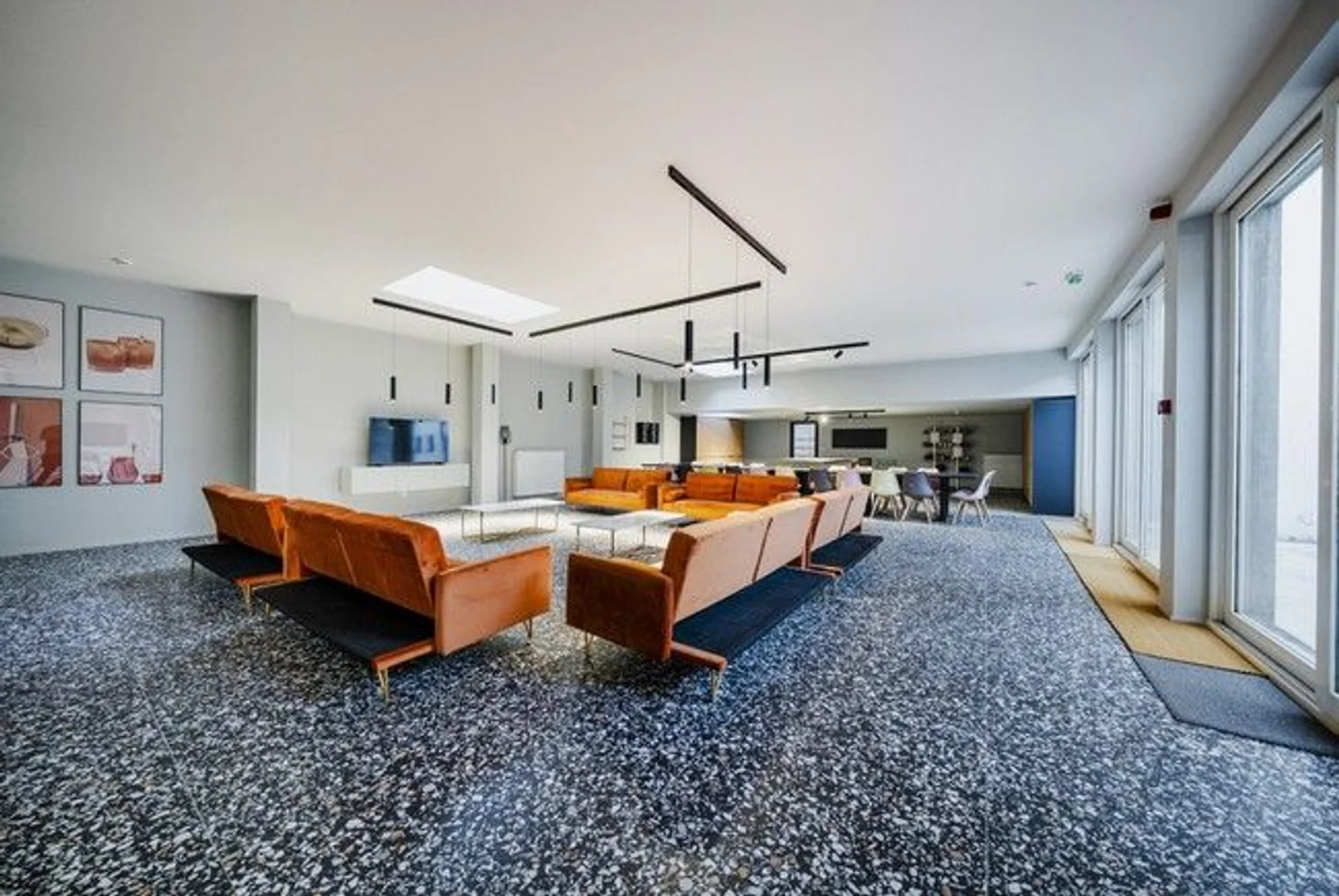 Habitación para estudiantes en  con área de estudio y facilidades compartidas