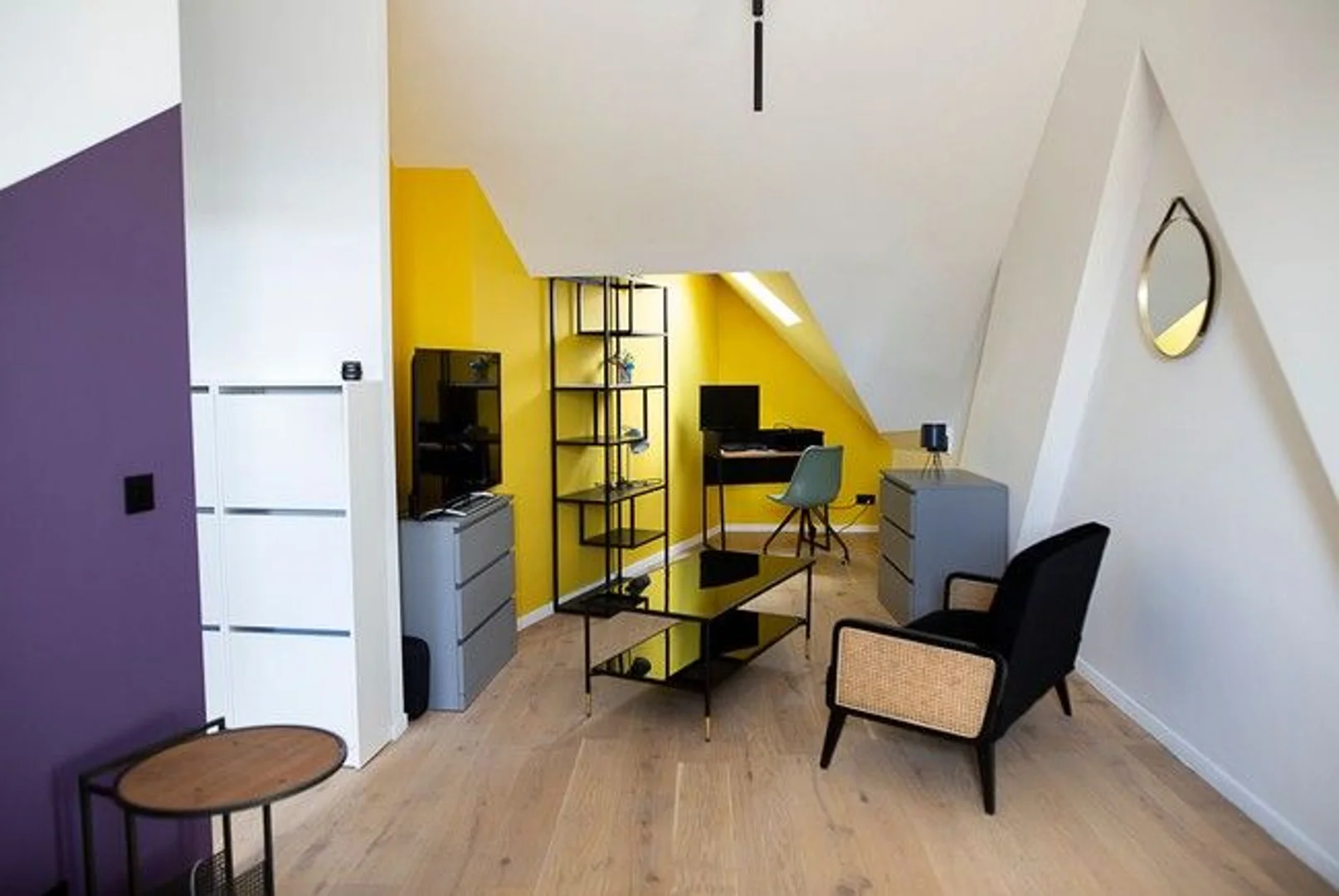 Camera per studenti in  con area studio e servizi in comune