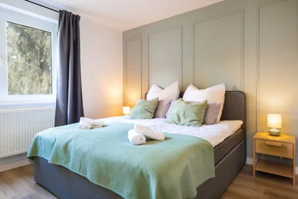 Private room at Goethestraße, 75, image 1 of 10