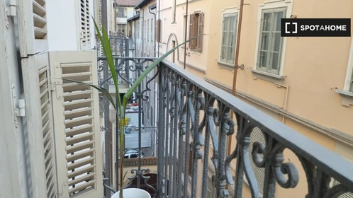 Zimmer mit Doppelbett zu vermieten Turin