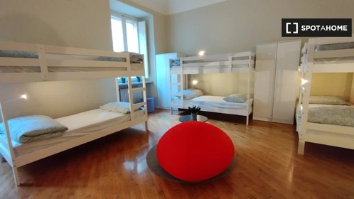 Bright private room in Turin