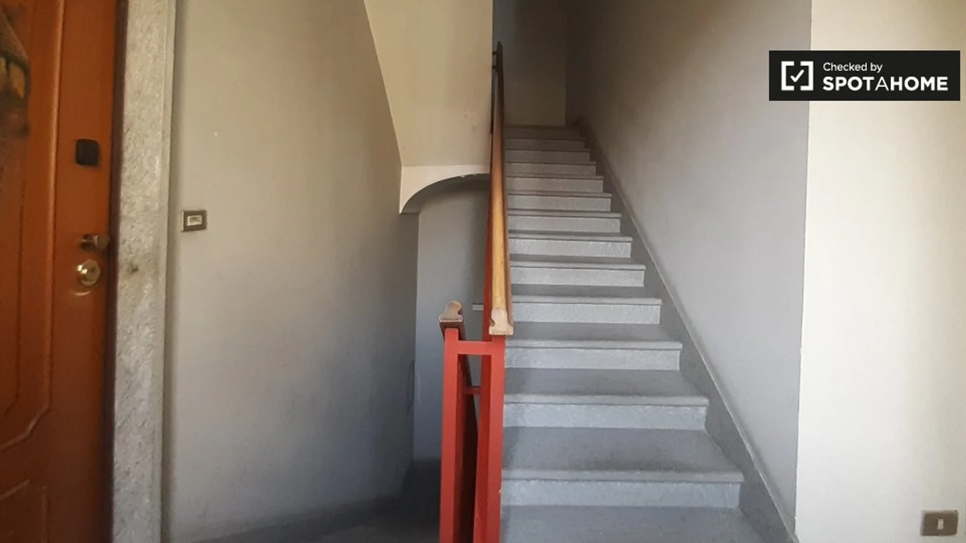 Camera accogliente per studenti disponibile a 