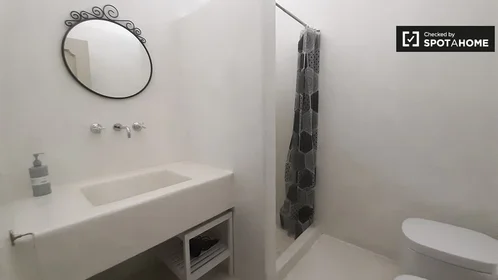 Chambre privée à Vicolo S. Lorenzo, image 15 de 19