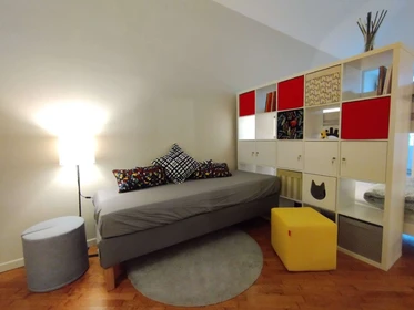 Alquiler de habitación en piso compartido en Torino