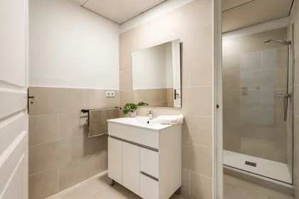 Habitación privada en Carrer de Casp, imagen 5 de 21