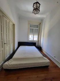 Private room at Avenida António Augusto de Aguiar, image 1 of 10