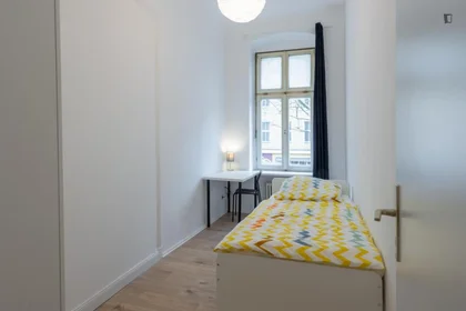 Habitación privada en Lübbener Straße, imagen 1 de 10