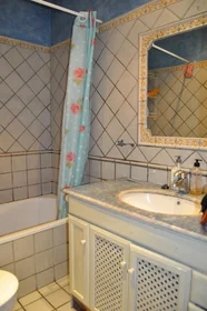 Private room at Calle Ponciano, image 11 of 21