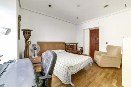 Private room at Calle Ponciano, image 19 of 21