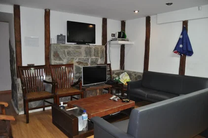 Private room at Calle Ponciano, image 7 of 21