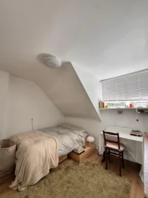 Private room at Ockeghemstraat, image 1 of 8