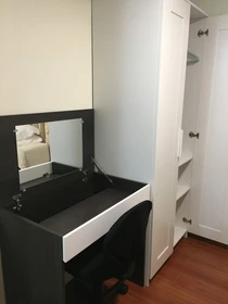 Room for rent with double bed Vancouver