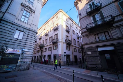 Torino içinde aydınlık özel oda